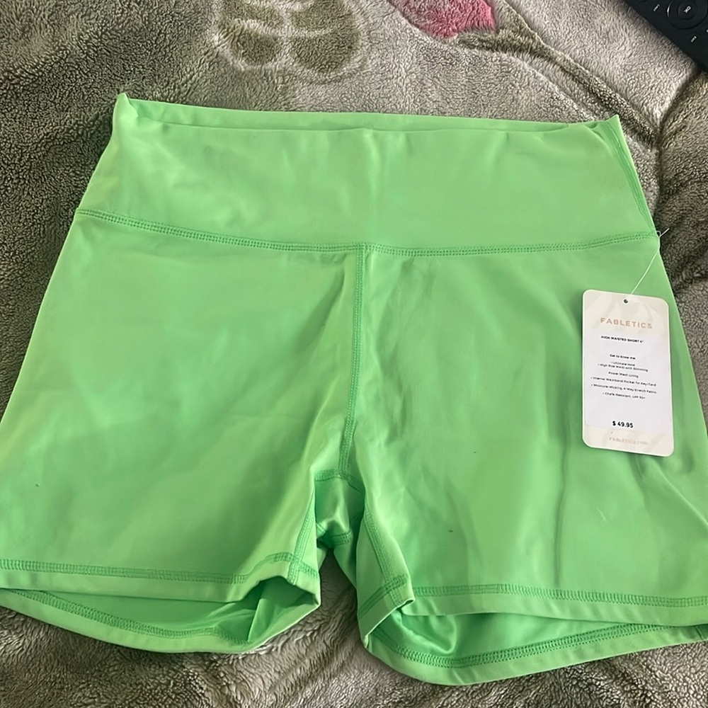 Fabletics High Waisted Short 4”